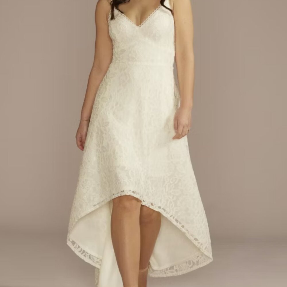 High-Low Lace Spaghetti Strap V-Neck Wedding Dress (Ivory)